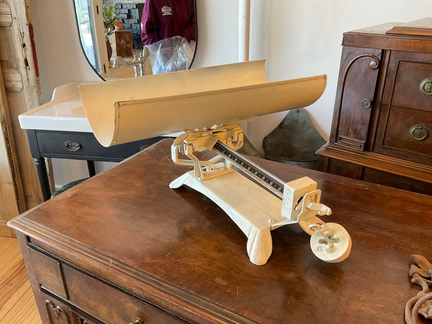 9lb white vintage scale