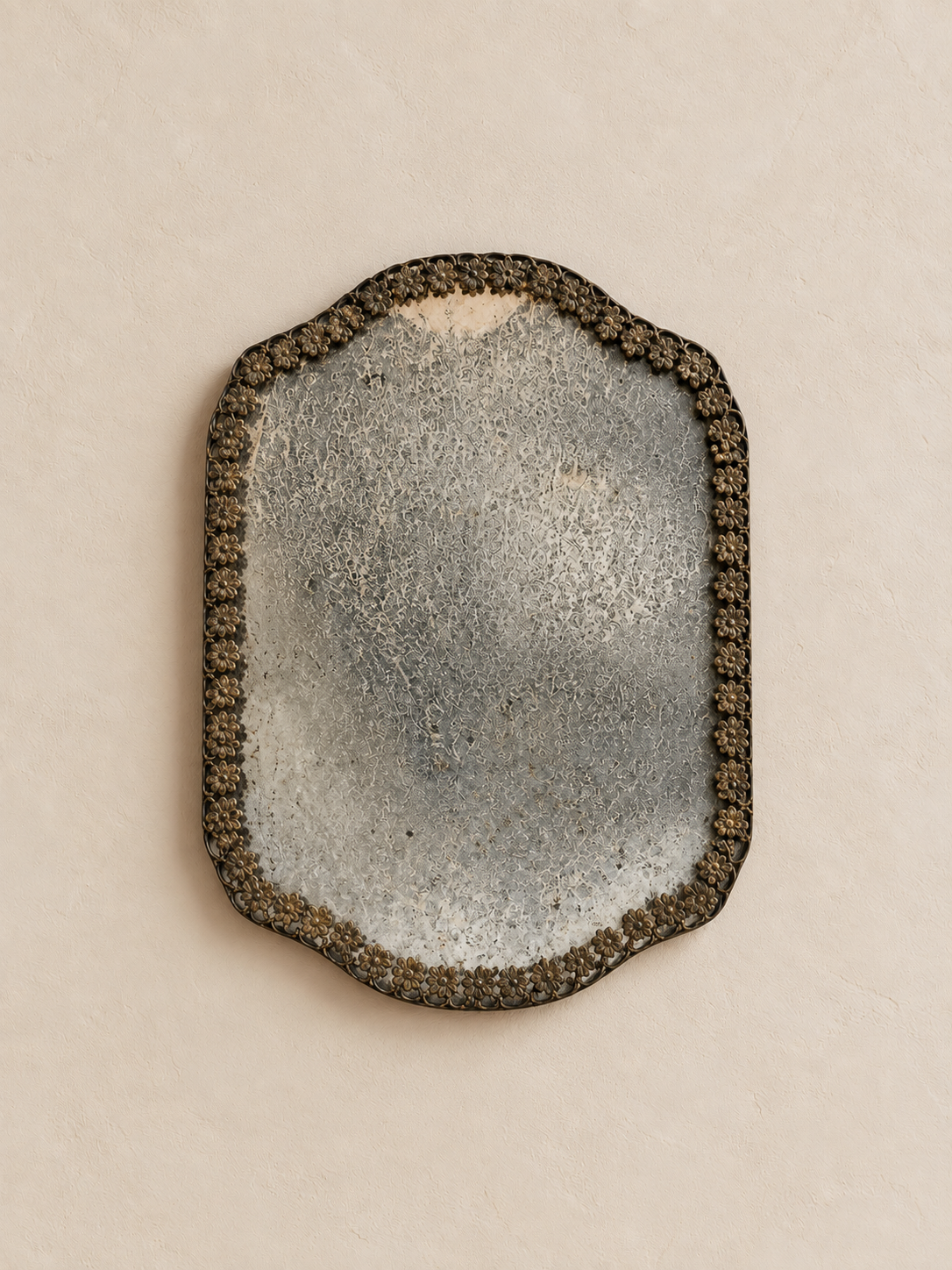 Filigree Mirror / LG