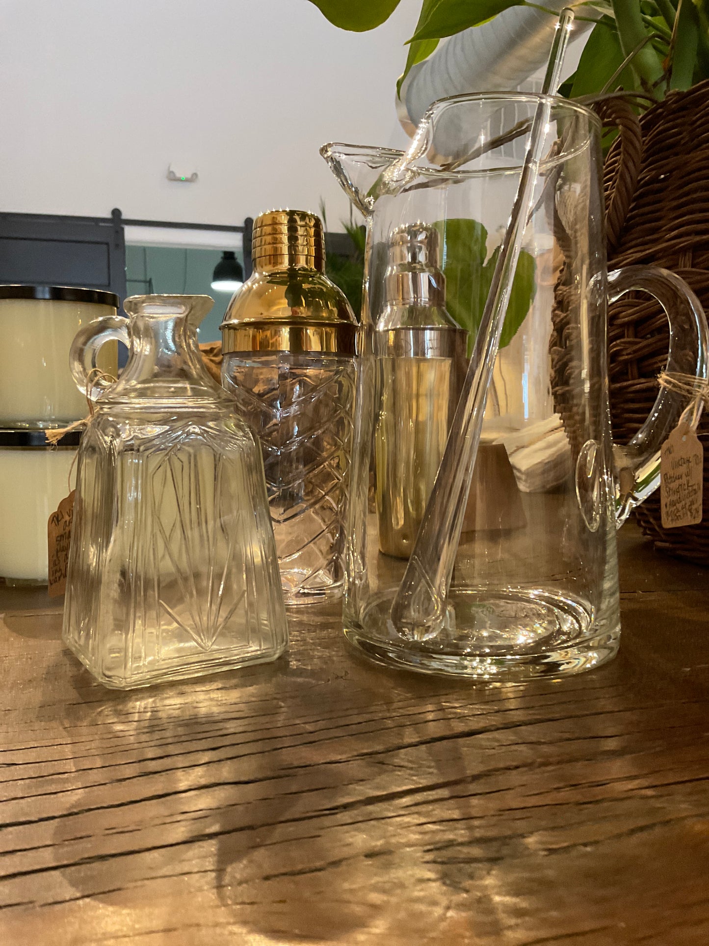 Art Deco Drinking Picture