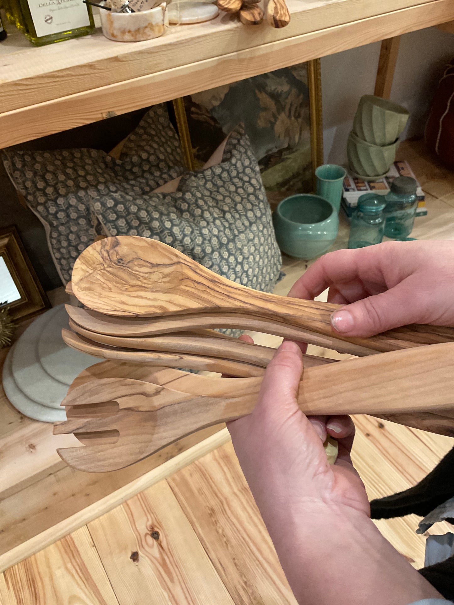 Olive Wood Salad Tongs (set)