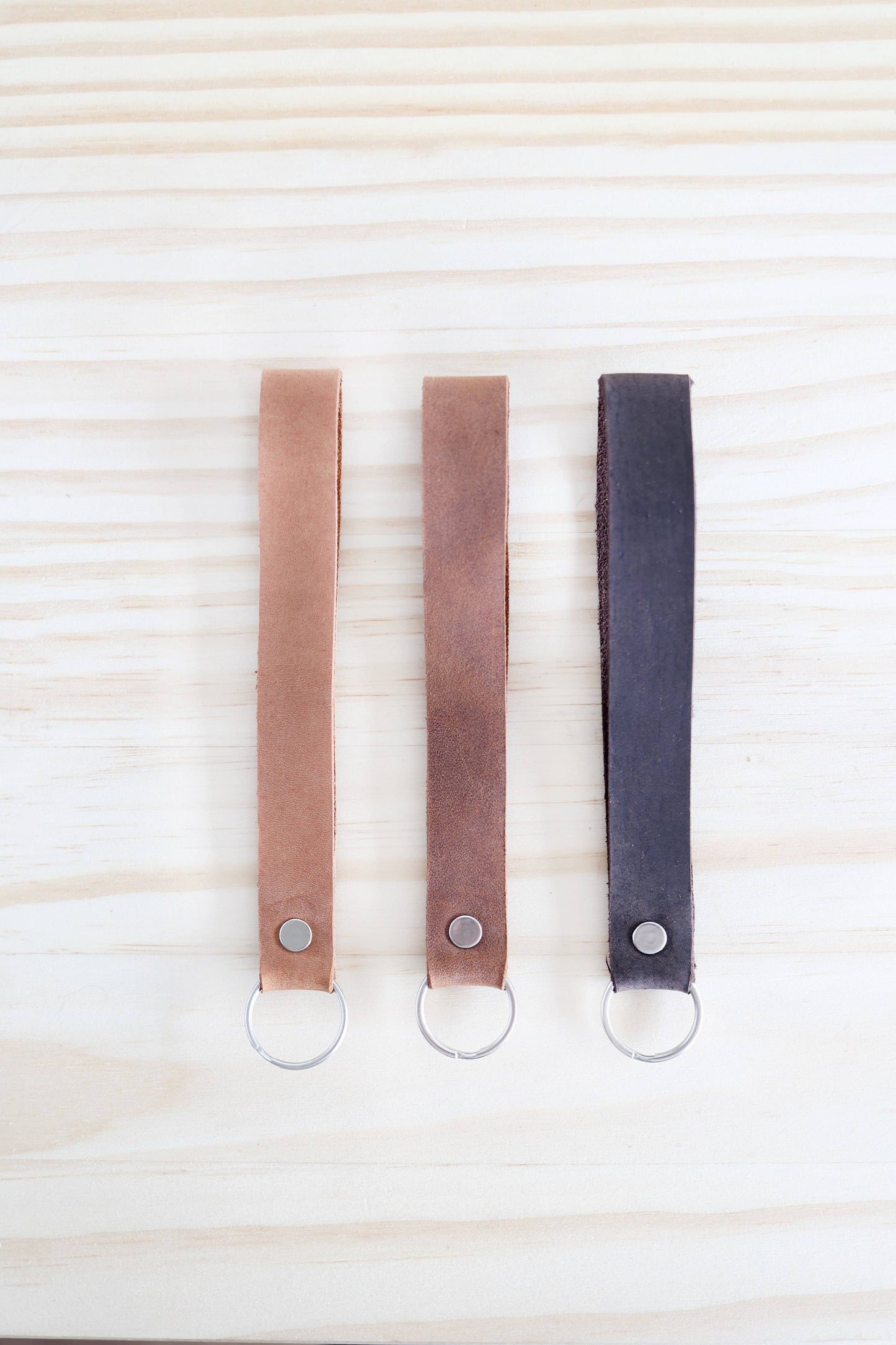 Leather Keychain Wristlet: Chestnut