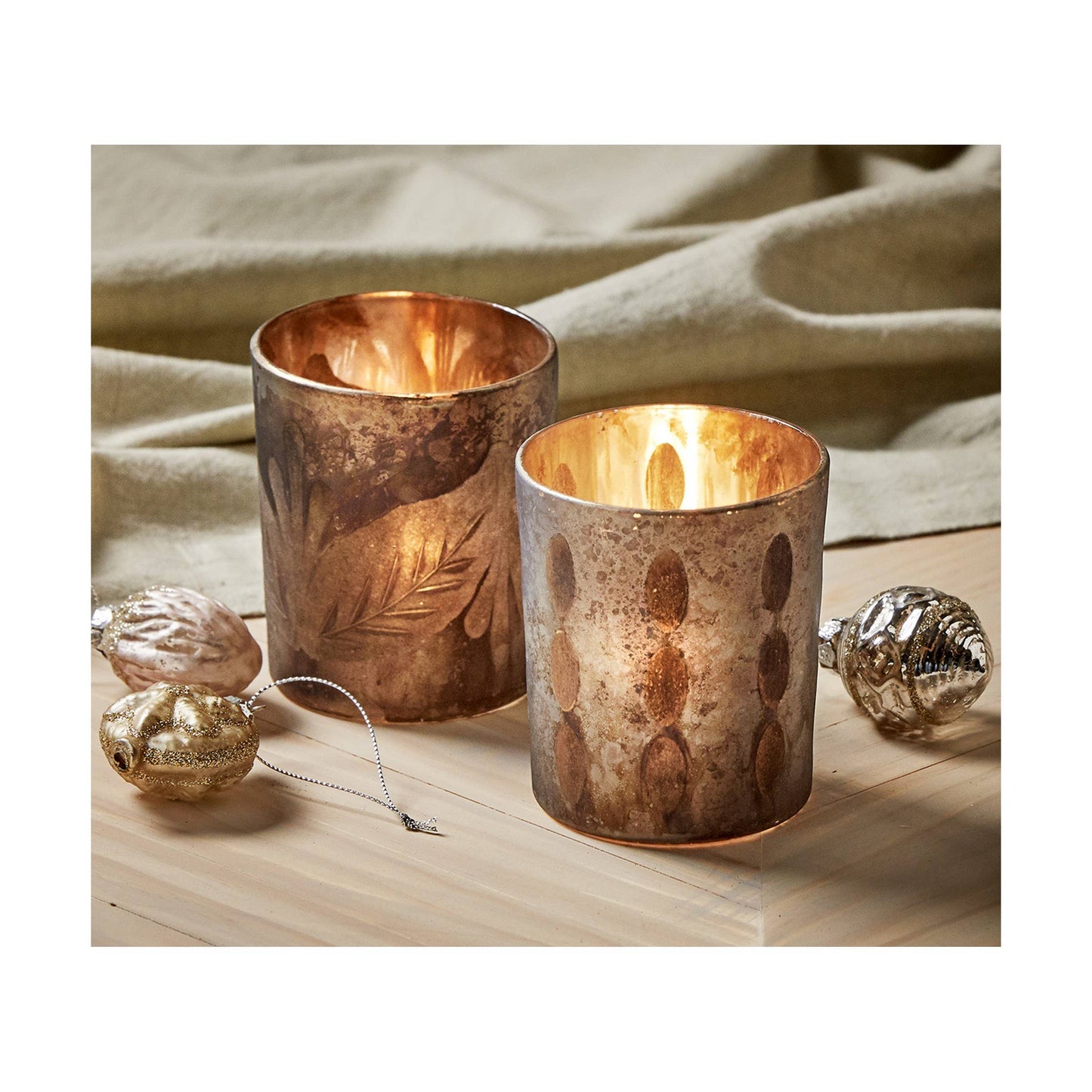 Shimmer Handcut Leaf Tealight Holder - Antiqued Gold
