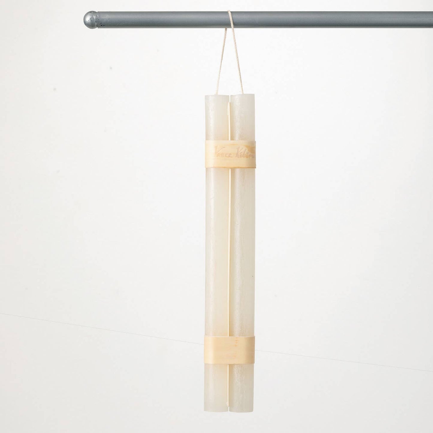 MELON WHITE HANGING TAPER 2