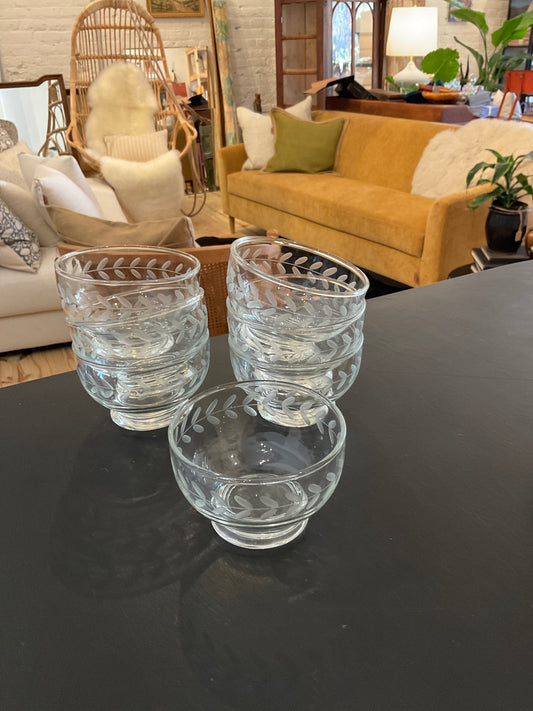 Vintage Anchor Hocking Etched Laurel Leaf design. Set of 7 dessert bowls