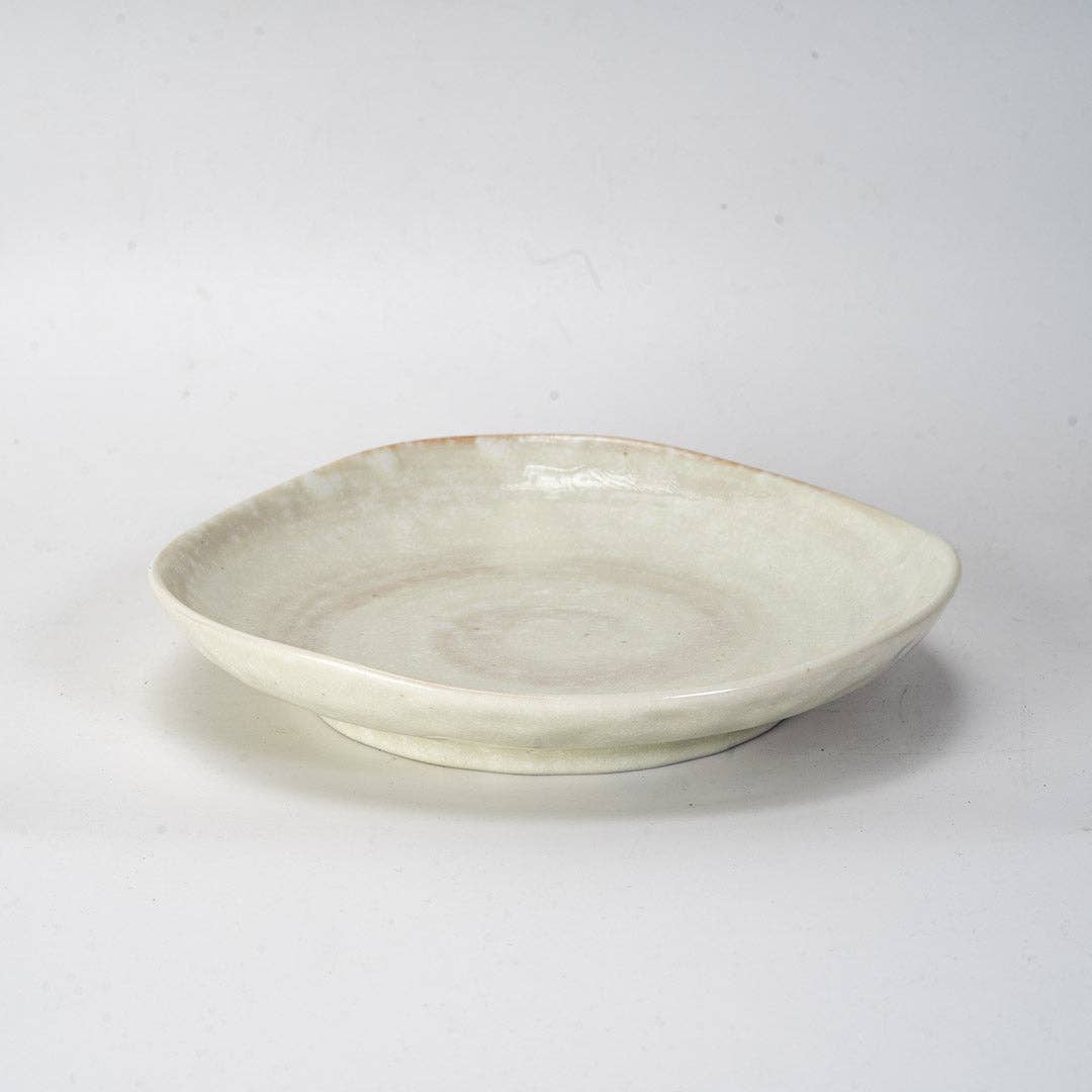 Hakeme Kobiki porcelain plate