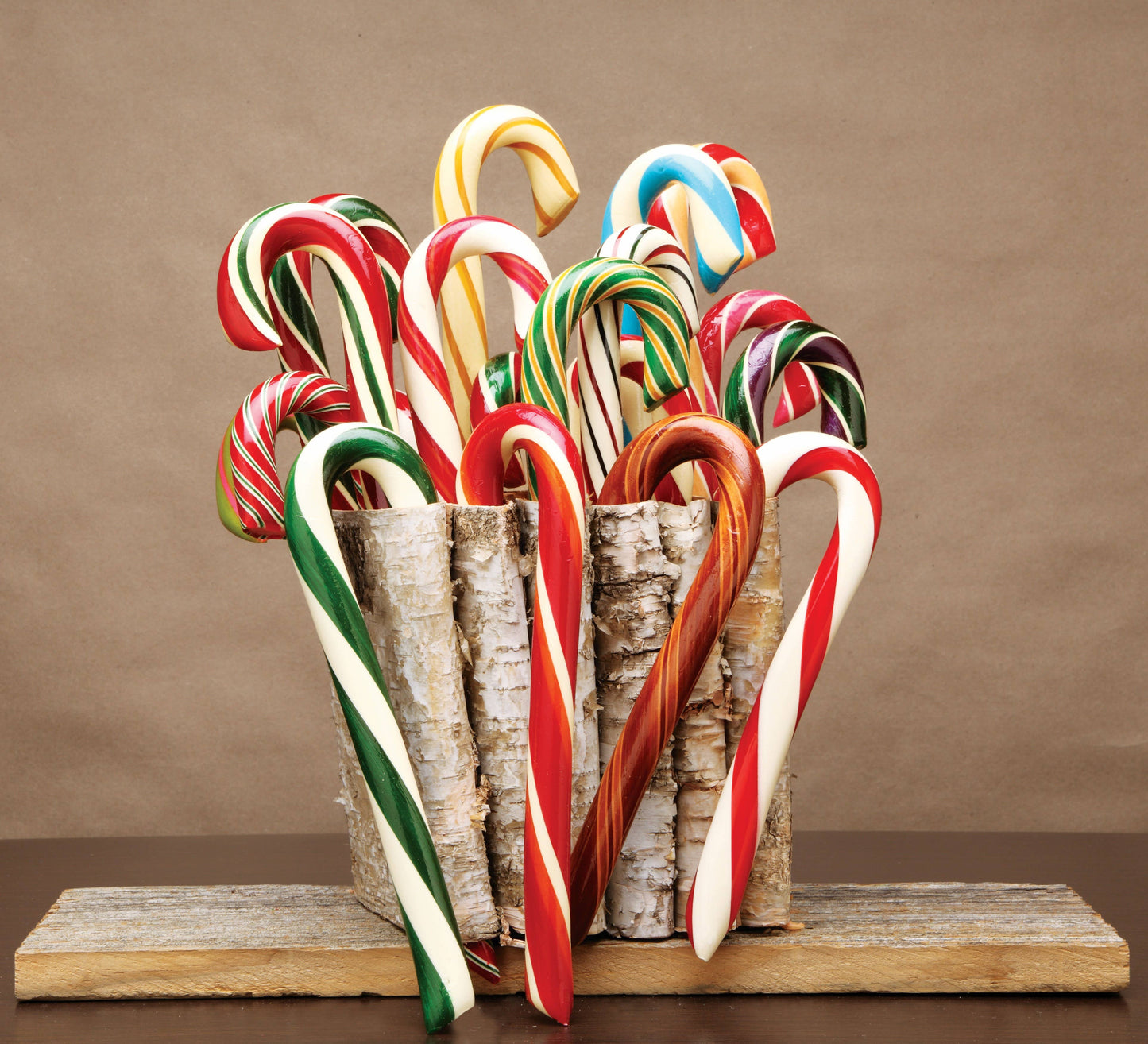 Hand-Spun Jumbo Candy Cane - Spearmint / Wintergreen -1.75oz
