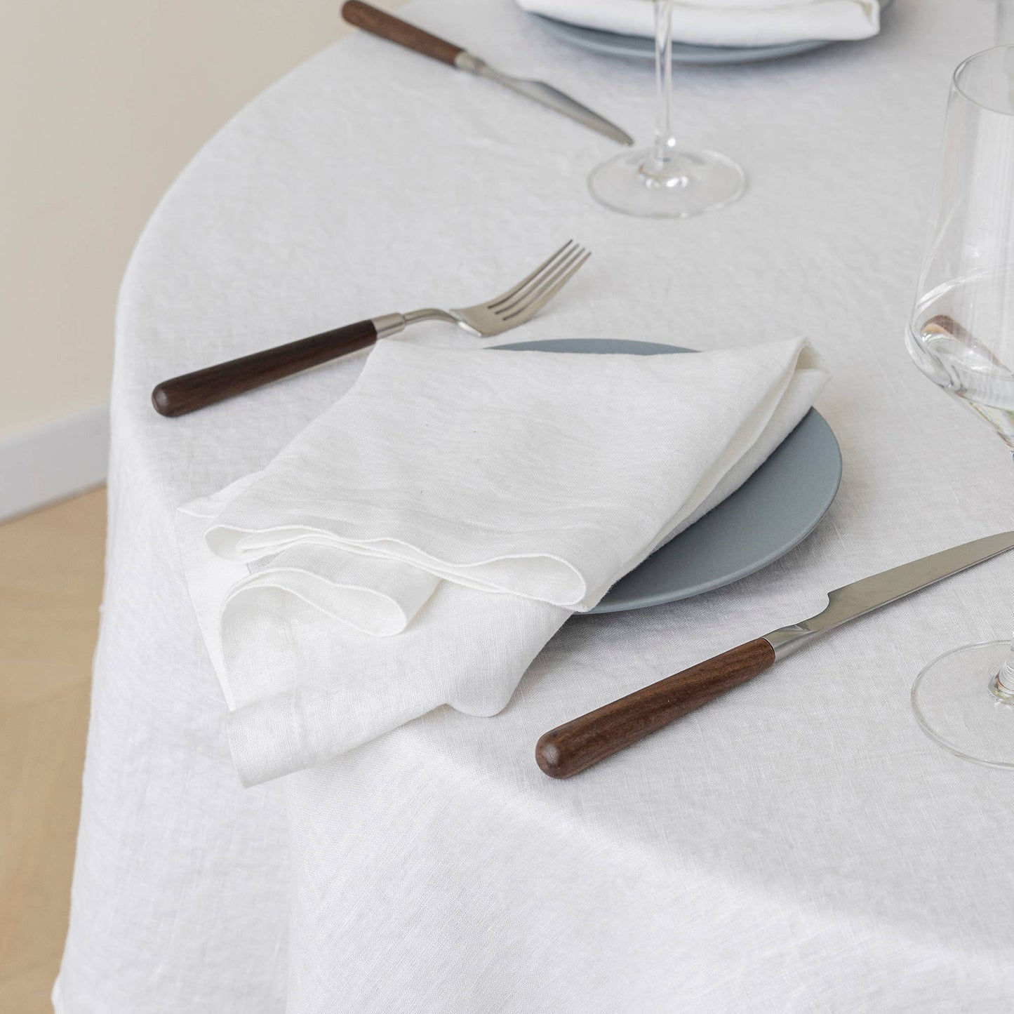 100% Linen Napkins (Set of 4) - 20'' x 20'' - White