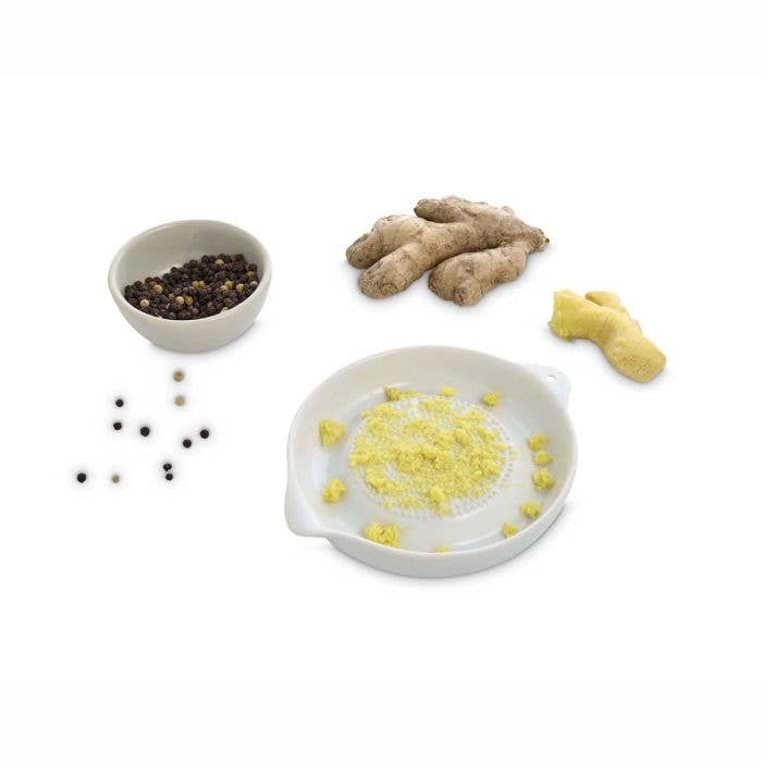 Asian Kitchen Ginger Grater Bowl With Spout