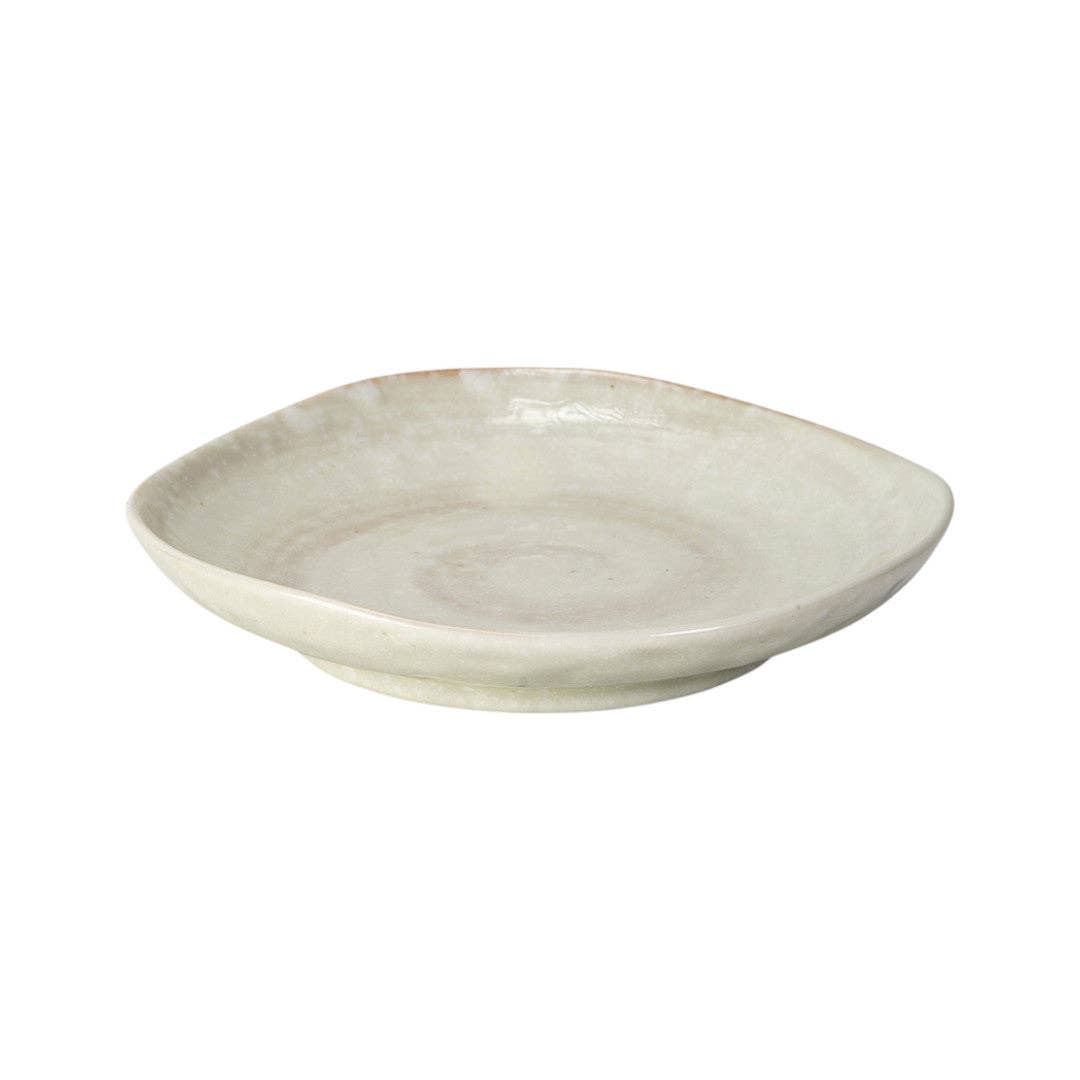 Hakeme Kobiki porcelain plate
