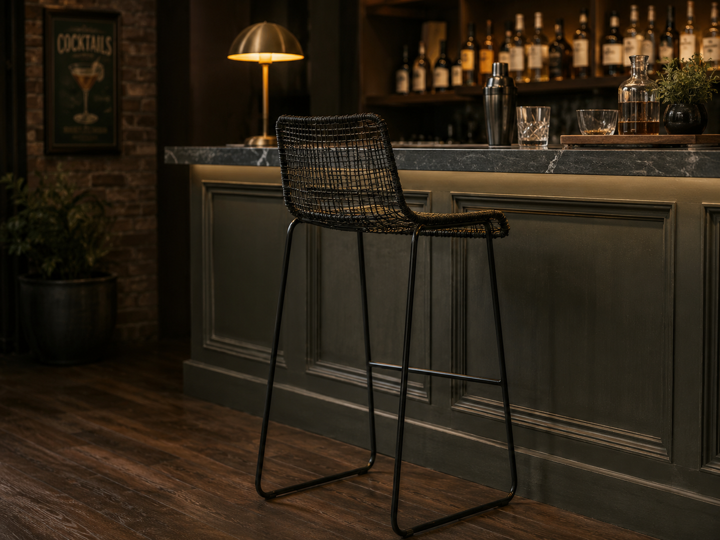 Natural Bar Stool (Black)