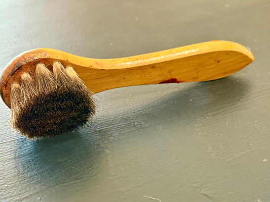 Vintage Shop Brush