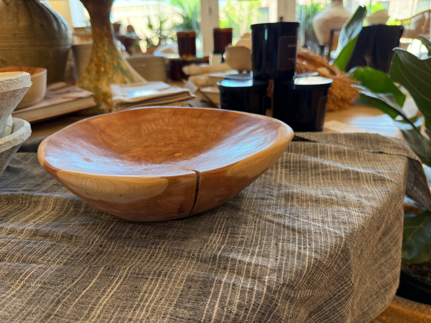 K's Cedar Creation Medium Tub Cedar Carved Bowl