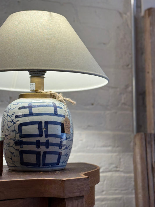 Wedding Pot Table Lamp