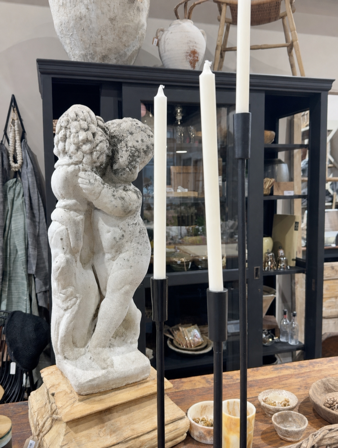 Vintage Concrete Statuete