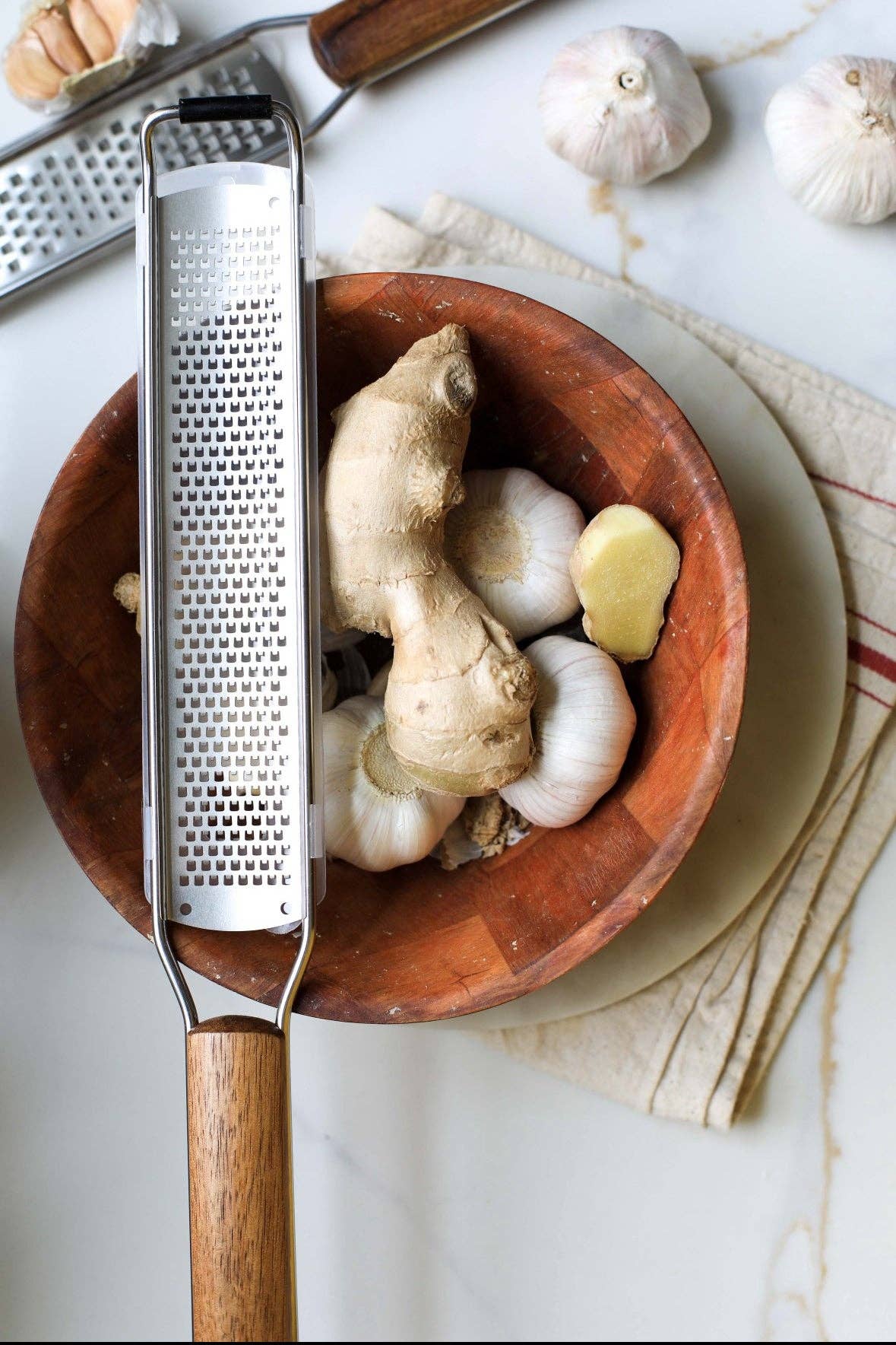 Long Handle Cheese Grater: Coarse